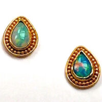 earrings-22k-opal