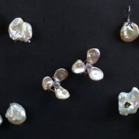 pearls-earrings-18k